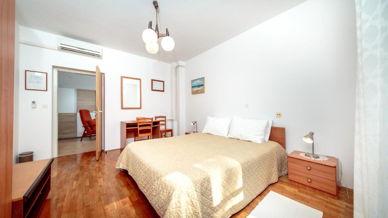 Apartments Maller Ровинь Экстерьер фото